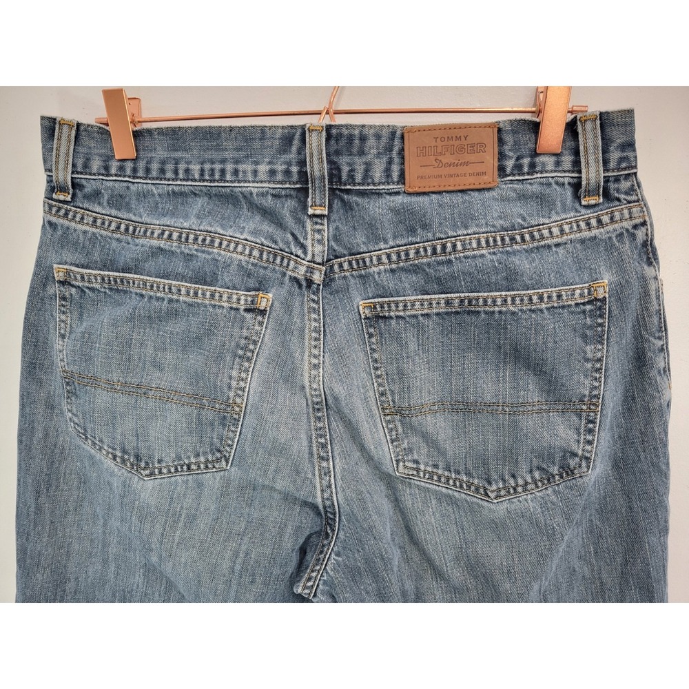 Tommy Hilfiger Men Relaxed Fit Denim Jeans Blue Wash Size 34x30 - Picture 4 of 8